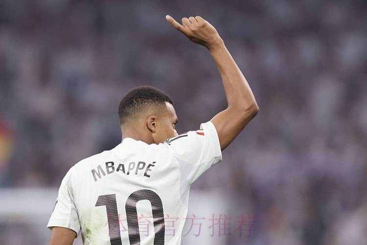 进球网五大本季最佳阵：姆巴佩、哈兰德搭档锋线